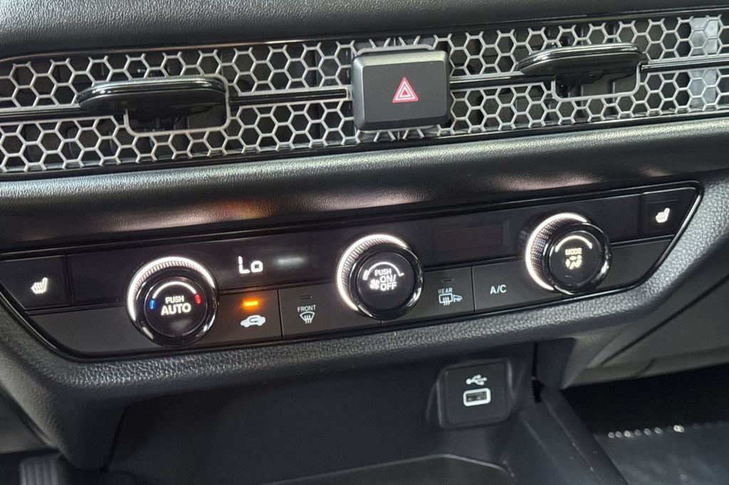 Certified 2025 Honda HR-V Sport image 20