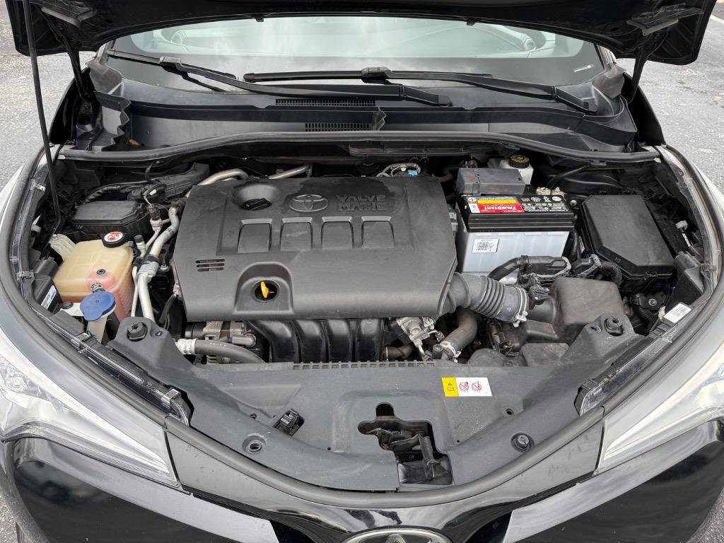 Used 2019 Toyota C-HR XLE FWD image 26