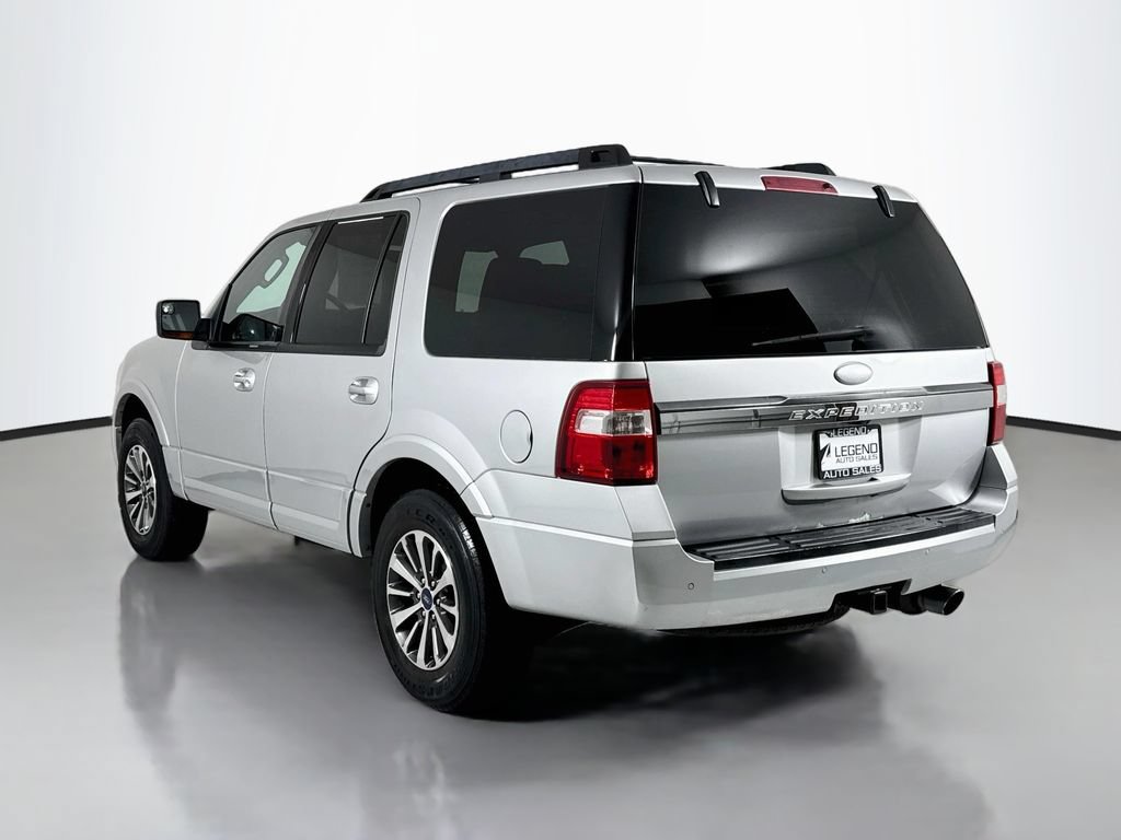 Used 2016 Ford Expedition XLT w/ Equipment Group 202A AWD/4WD image 7
