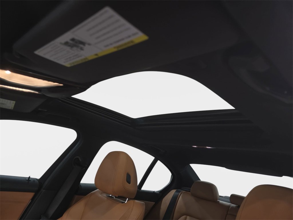 Used 2021 BMW 330i Sedan w/ Premium Package image 28