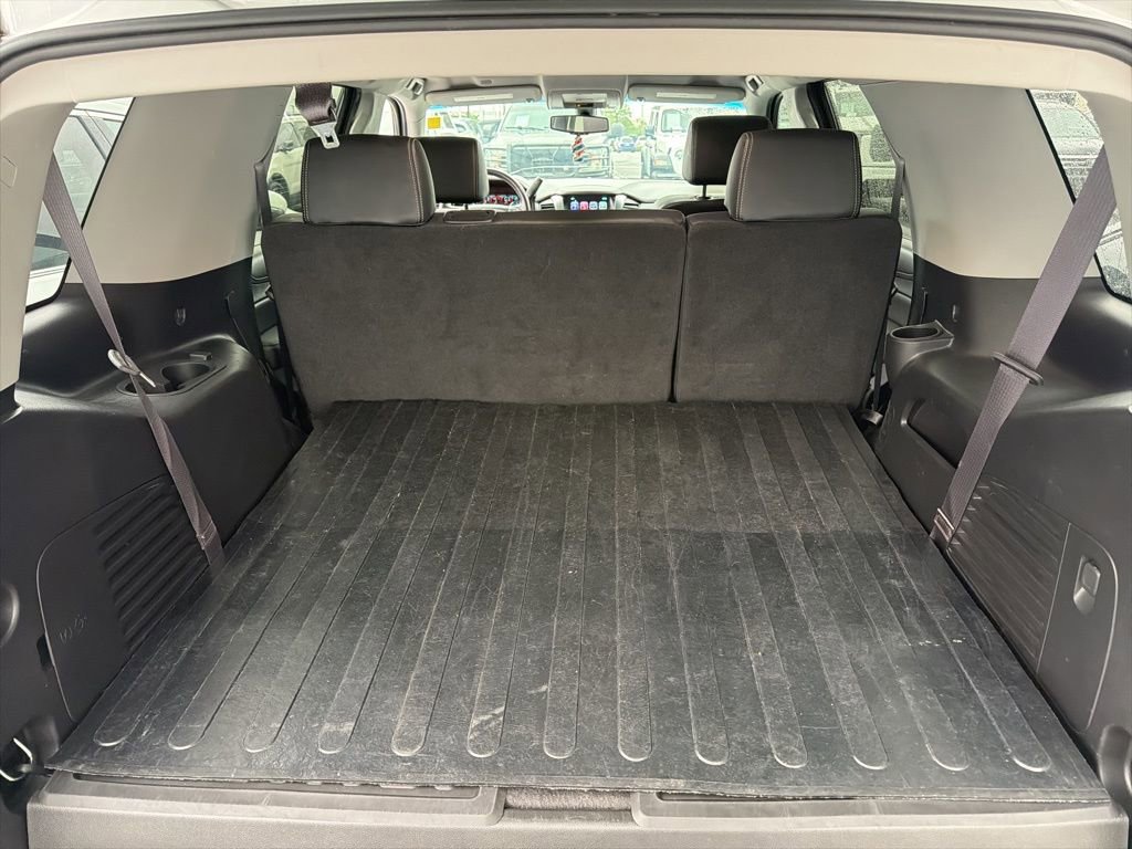 Used 2017 Chevrolet Tahoe LS w/ All-Season Package AWD/4WD image 8