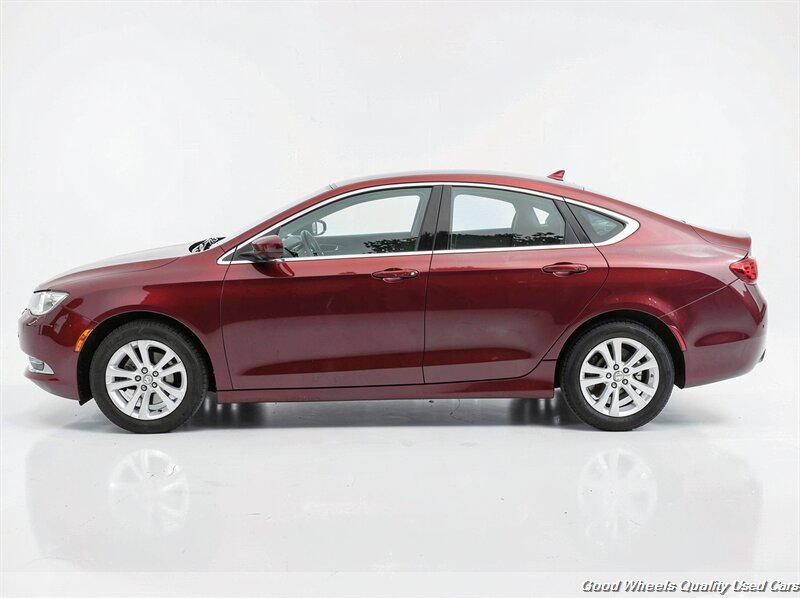 Used 2016 Chrysler 200 Limited w/ Anniversary Edition FWD image 8