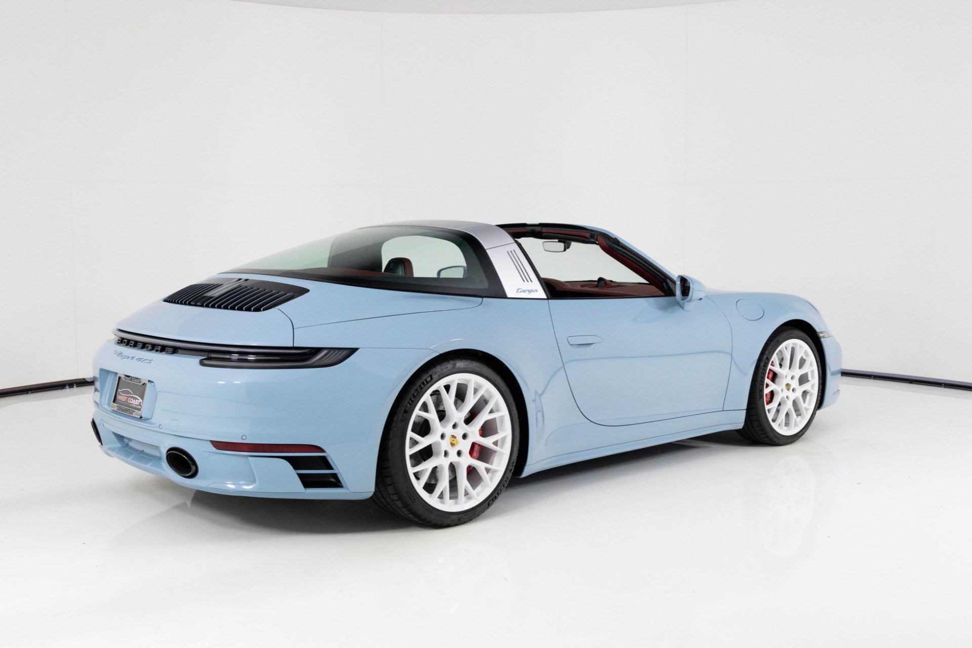 Used 2023 Porsche 911 Targa 4 GTS image 3