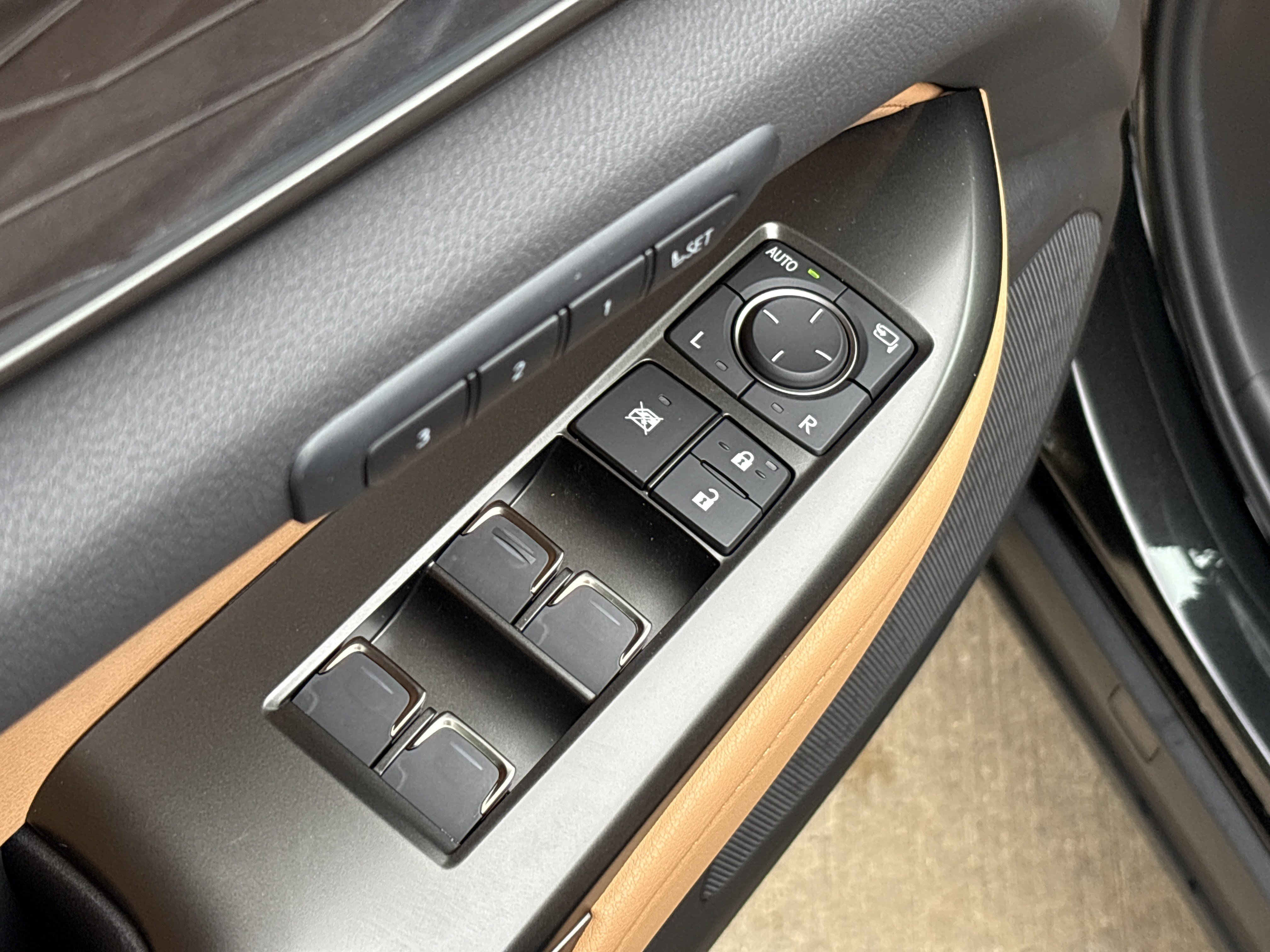 New 2026 Lexus NX 350 AWD w/ Accessory Package (2T) image 31