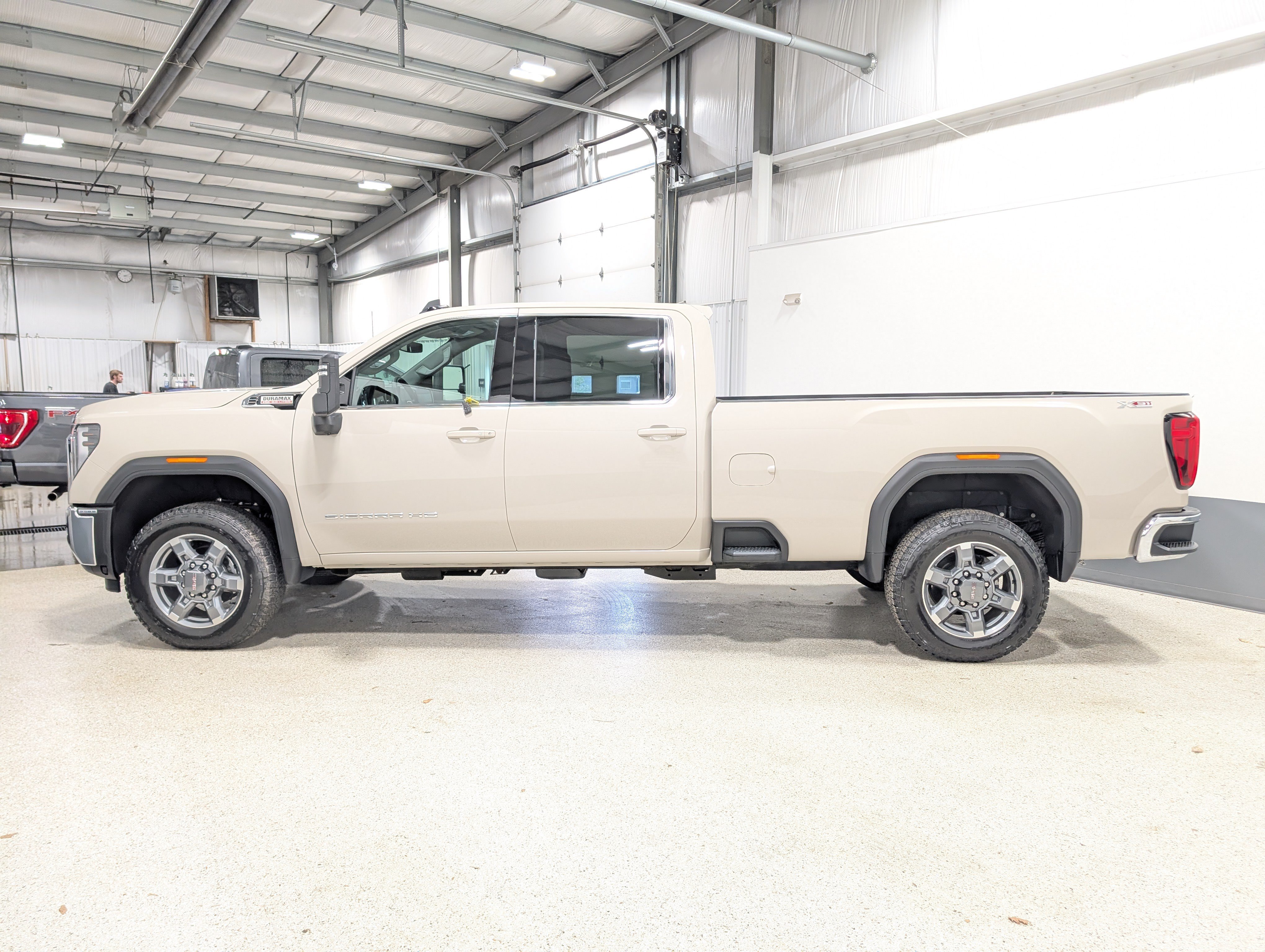 Used 2026 GMC Sierra 3500 SLE w/ SLE Value Package AWD/4WD image 6