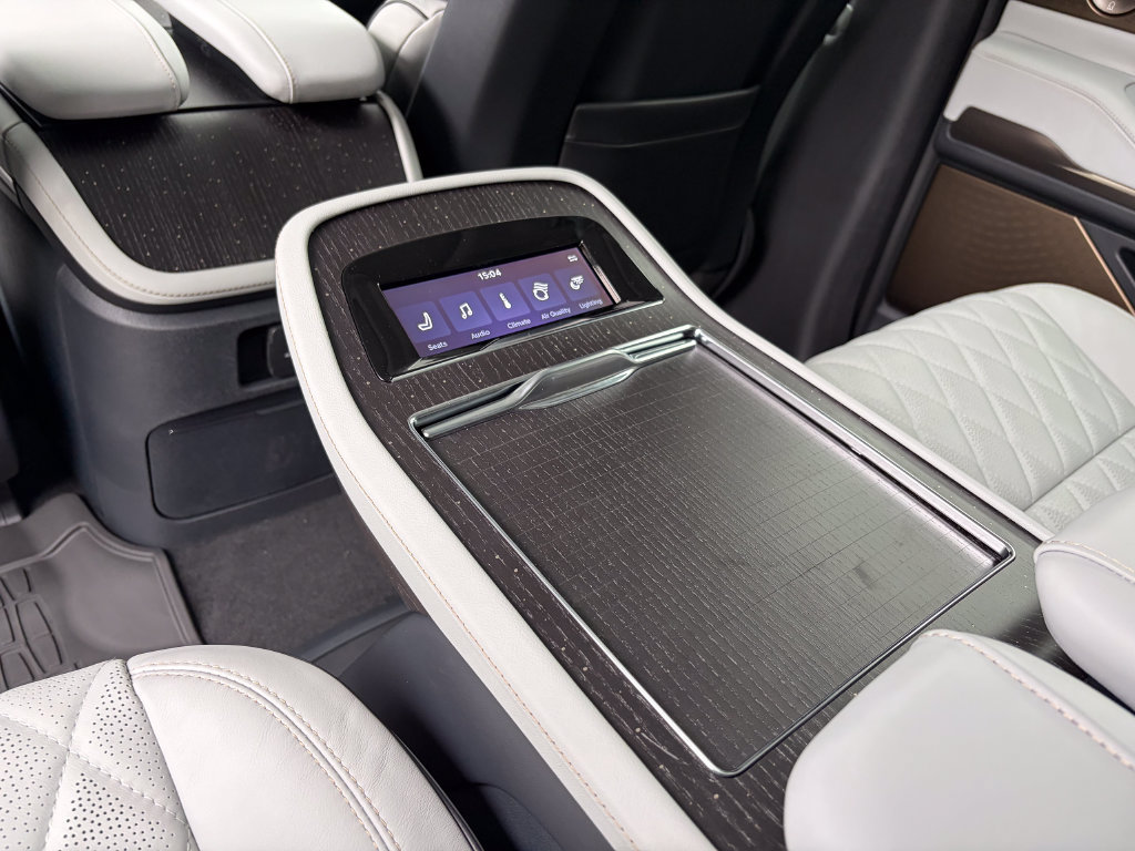 New 2027 Lincoln Navigator Black Label AWD/4WD image 71