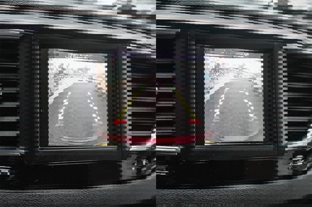 Used 2021 Chrysler Voyager Lxi image 34