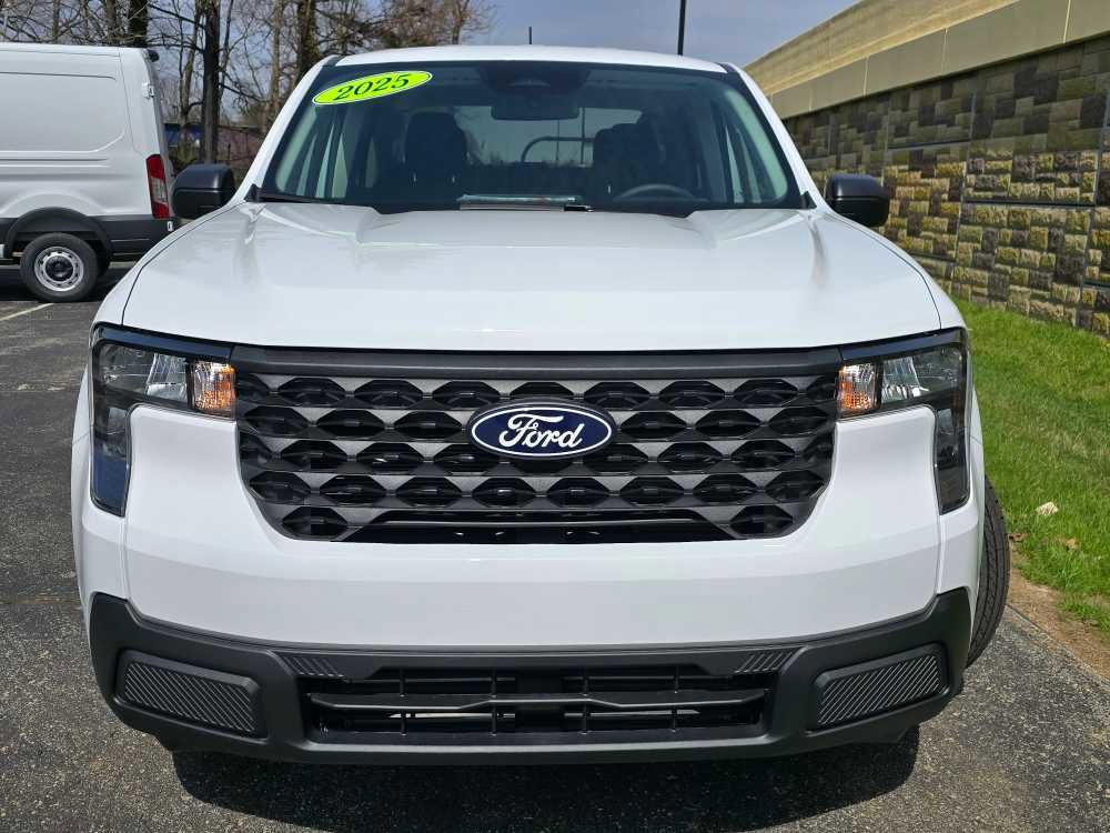 Used 2025 Ford Maverick XL w/ Equipment Group 102A image 4