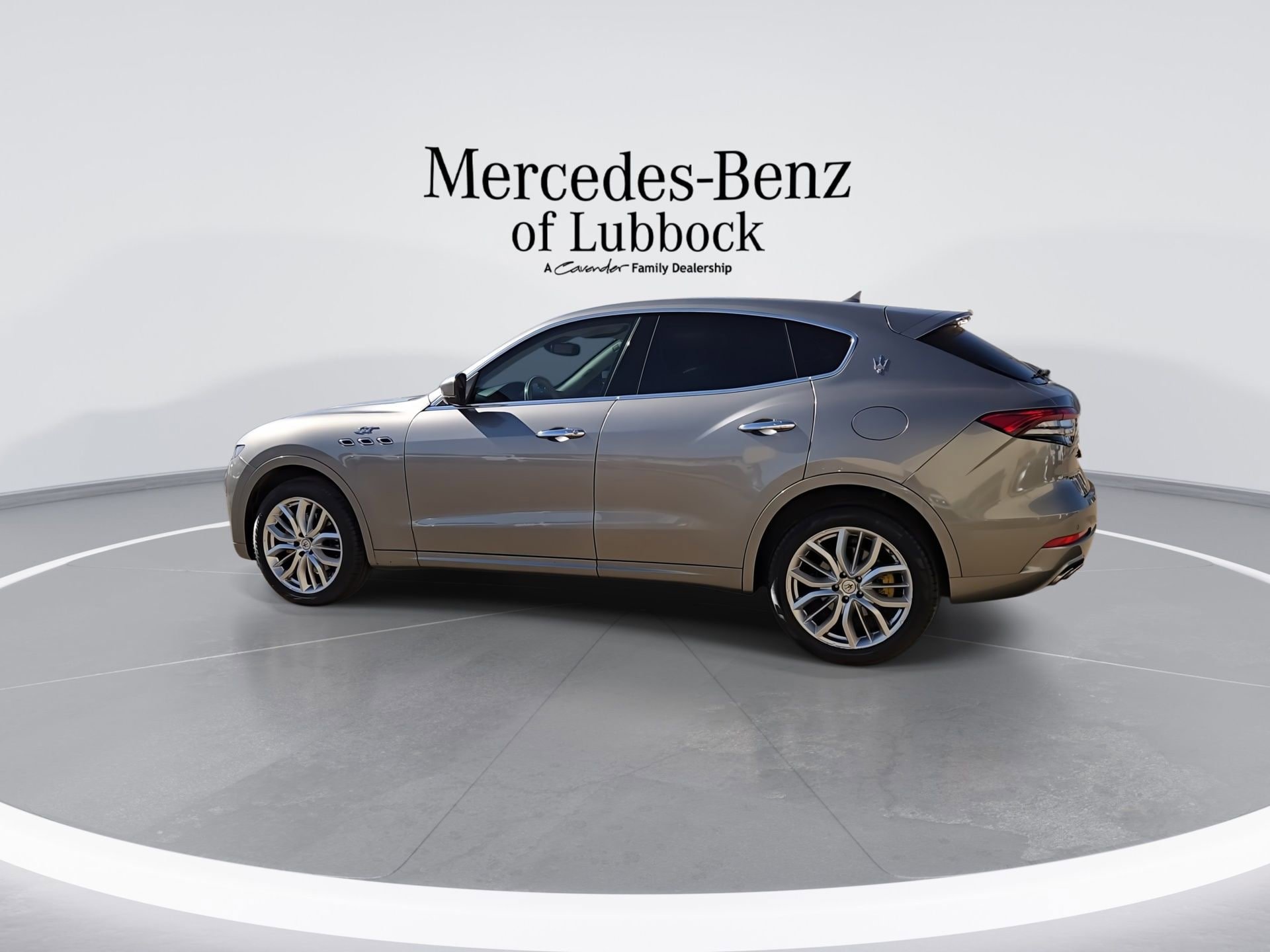 Used 2022 Maserati Levante GT AWD/4WD image 6