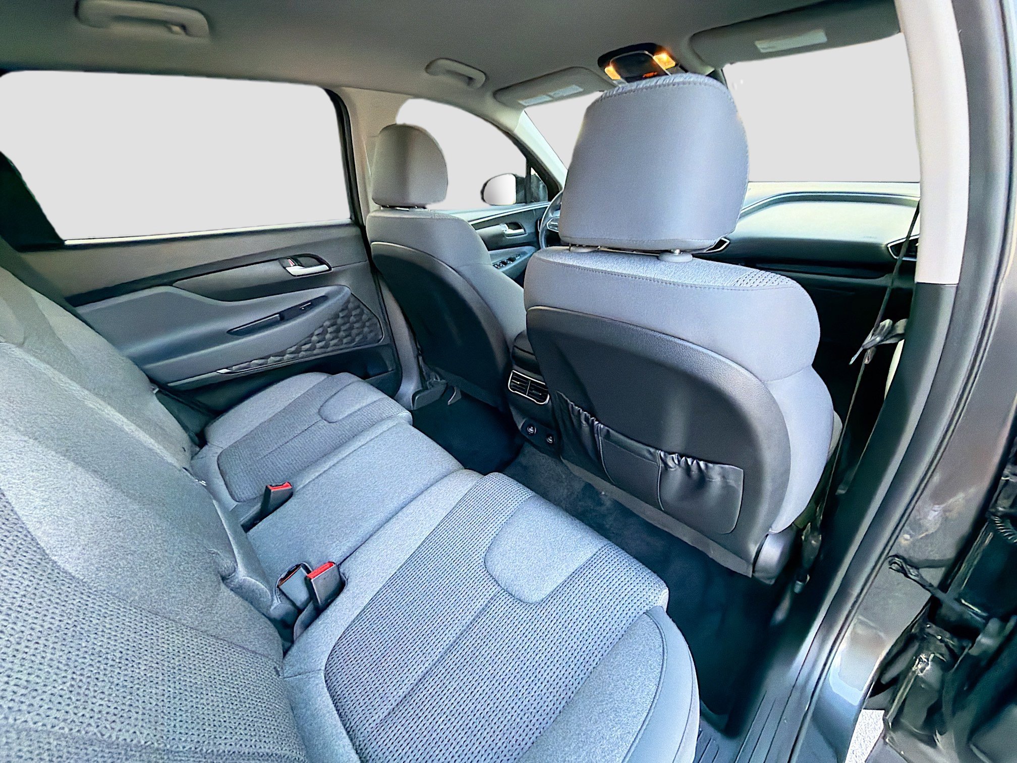 Used 2021 Hyundai Santa Fe SEL w/ Cargo Package image 29