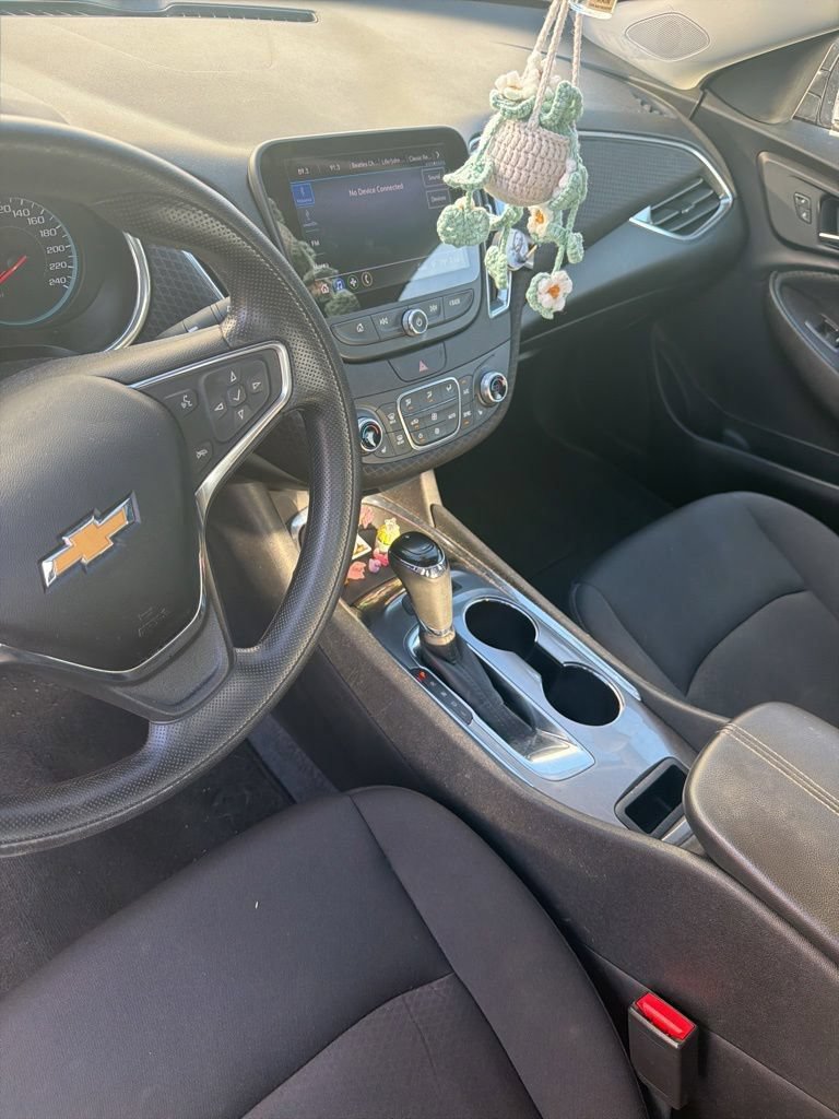 Used 2019 Chevrolet Malibu LT FWD image 7