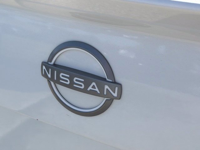 Used 2025 Nissan Versa SR w/ Trunk Package FWD image 13