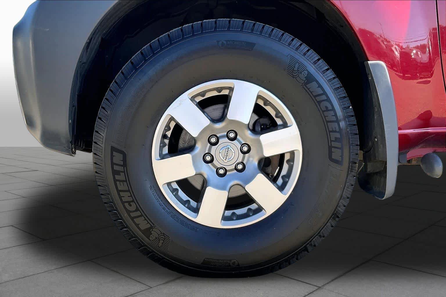 Used 2013 Nissan Xterra PRO-4X AWD/4WD image 10