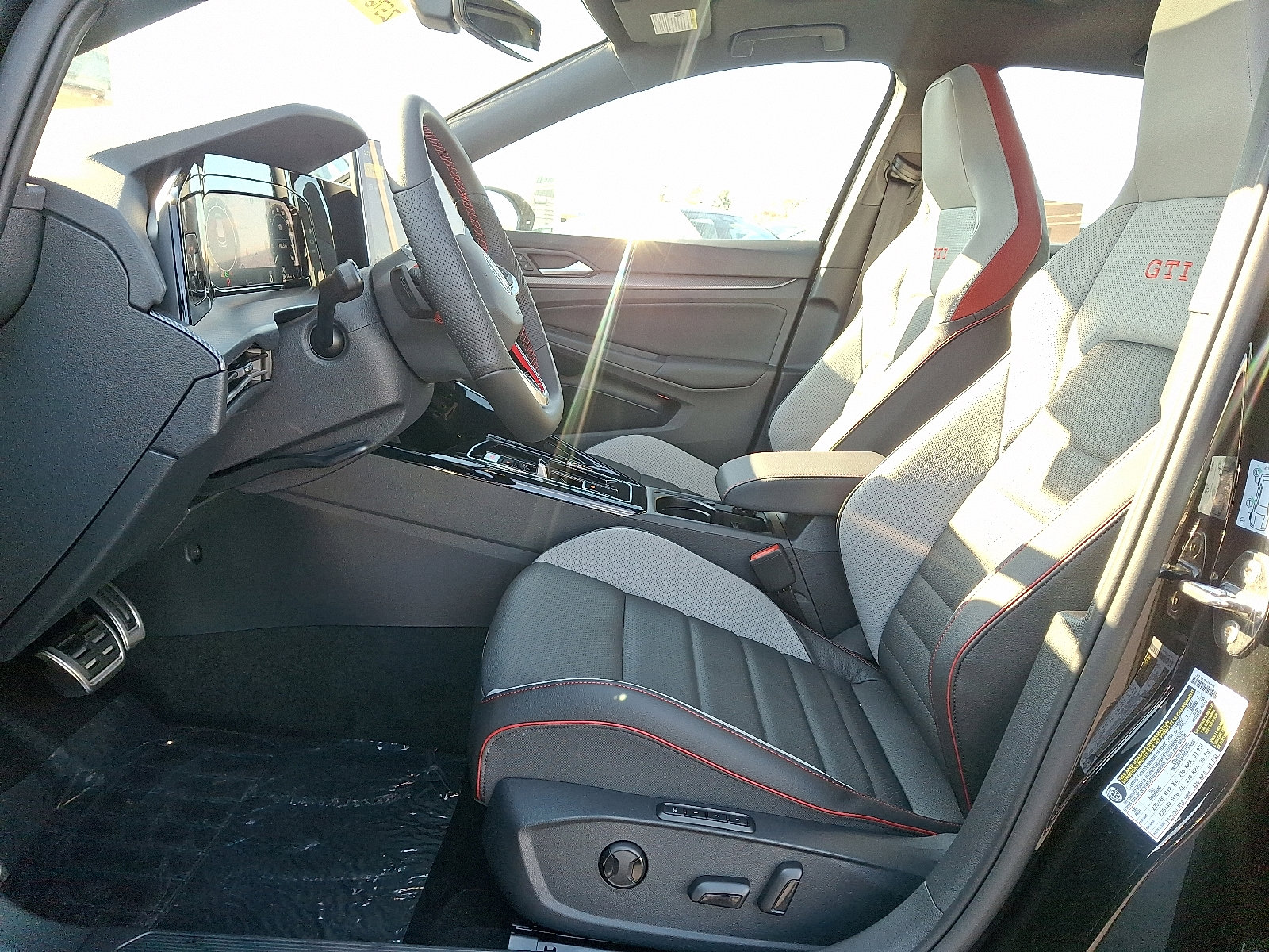 New 2026 Volkswagen GTI SE image 9