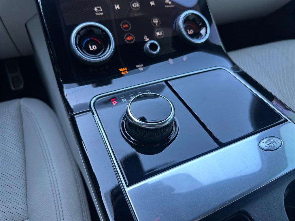 Used 2020 Land Rover Range Rover Velar R-Dynamic S image 14