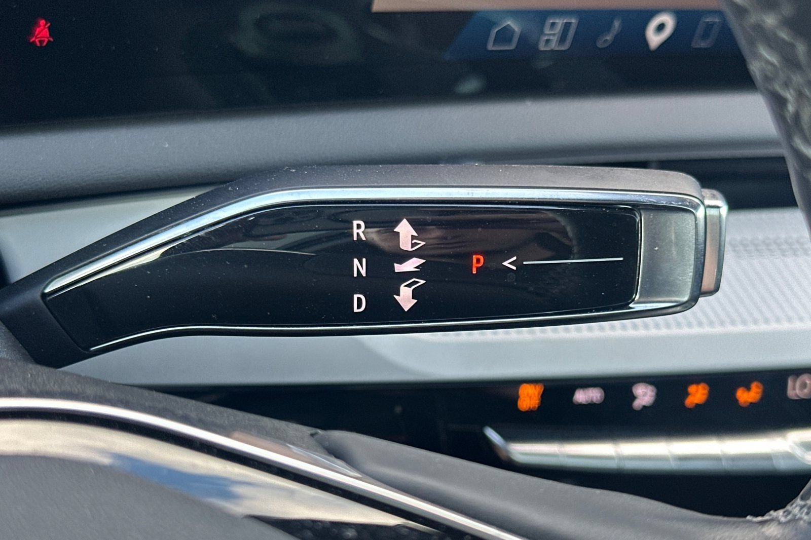 Certified 2025 Cadillac Optiq Sport 2 AWD/4WD image 32