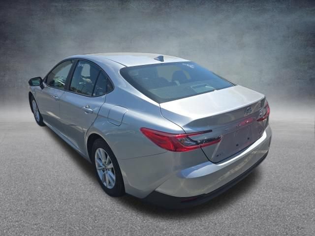 Used 2025 Toyota Camry LE FWD image 4