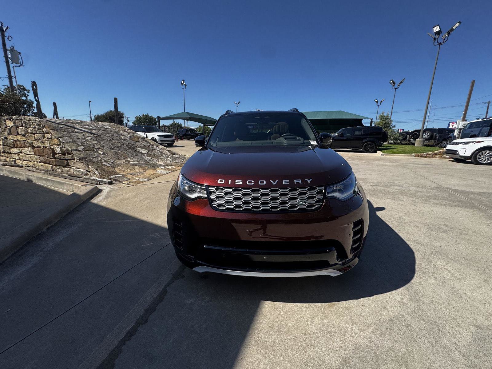 Certified 2026 Land Rover Discovery Limited Edition AWD/4WD image 12