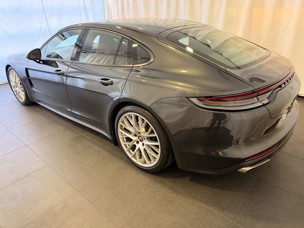 Certified 2023 Porsche Panamera 4 AWD/4WD image 3
