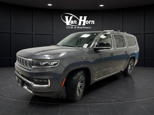 Used 2023 Jeep Grand Wagoneer L 4WD image 3