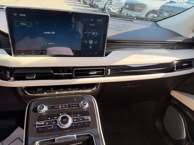 Used 2023 Lincoln Nautilus Black Label w/ Class II Trailer Tow Package AWD/4WD image 17
