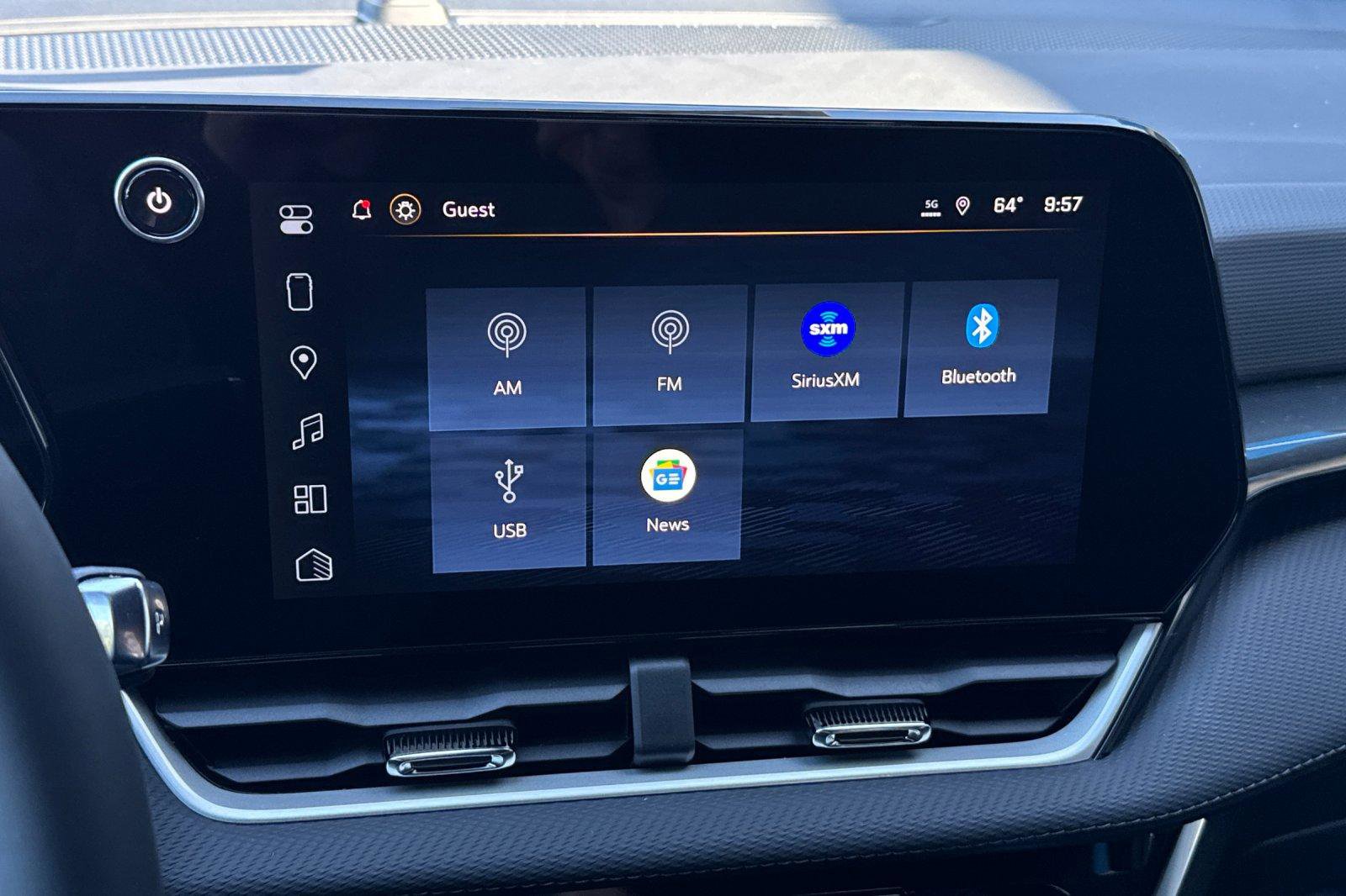 New 2026 Chevrolet Equinox LT FWD image 24
