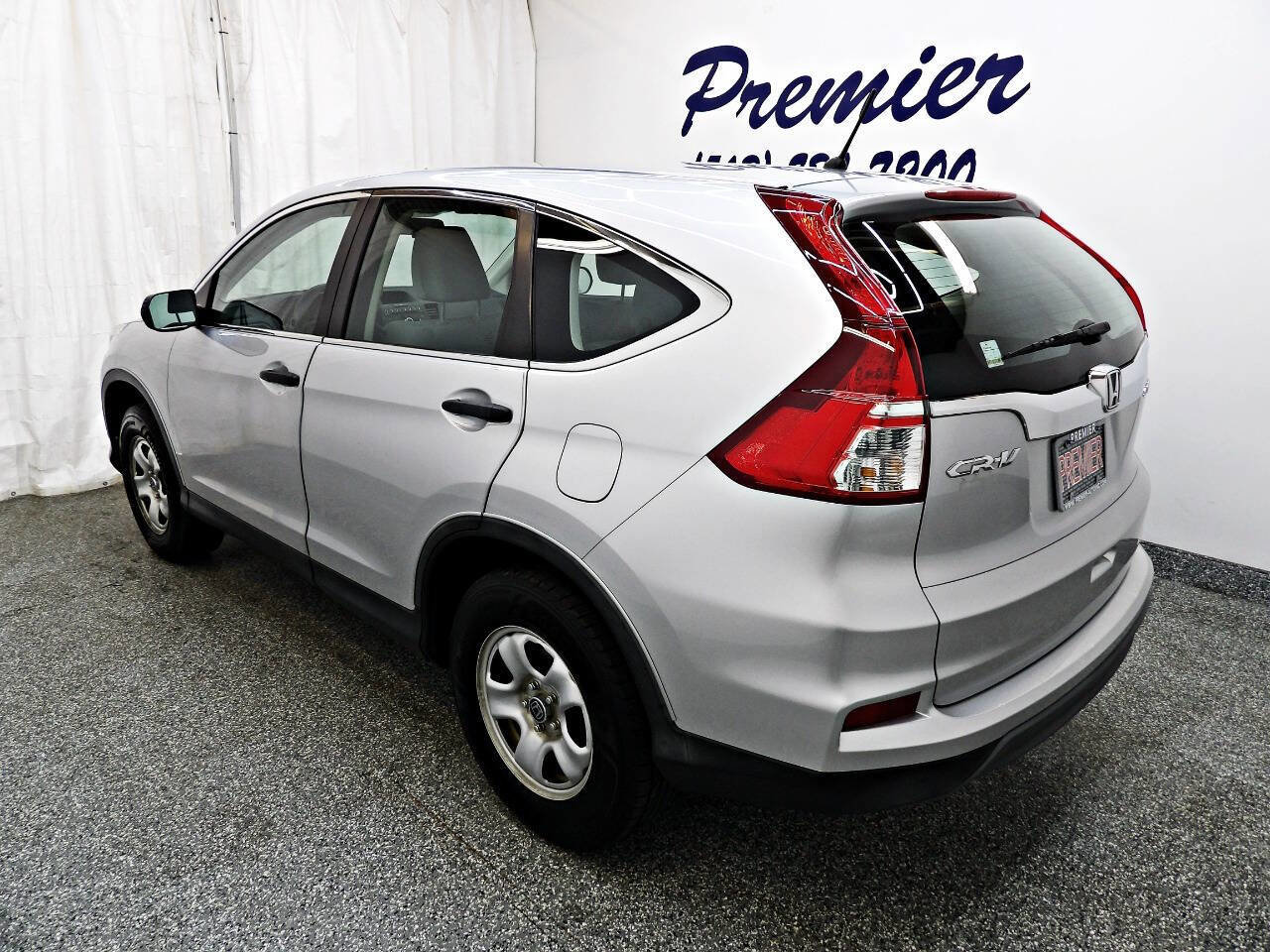 Used 2016 Honda CR-V LX image 4