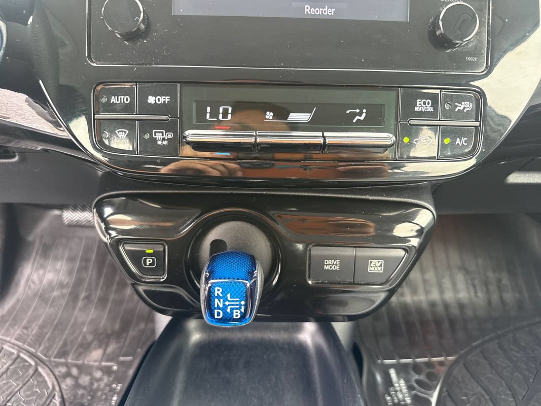 Used 2017 Toyota Prius Two FWD image 22