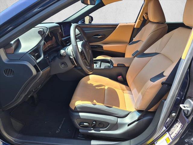 Used 2023 Lexus ES 300h w/ Premium Package FWD image 17