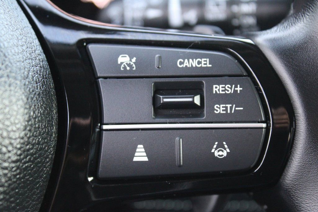 Used 2023 Honda Pilot Touring image 14