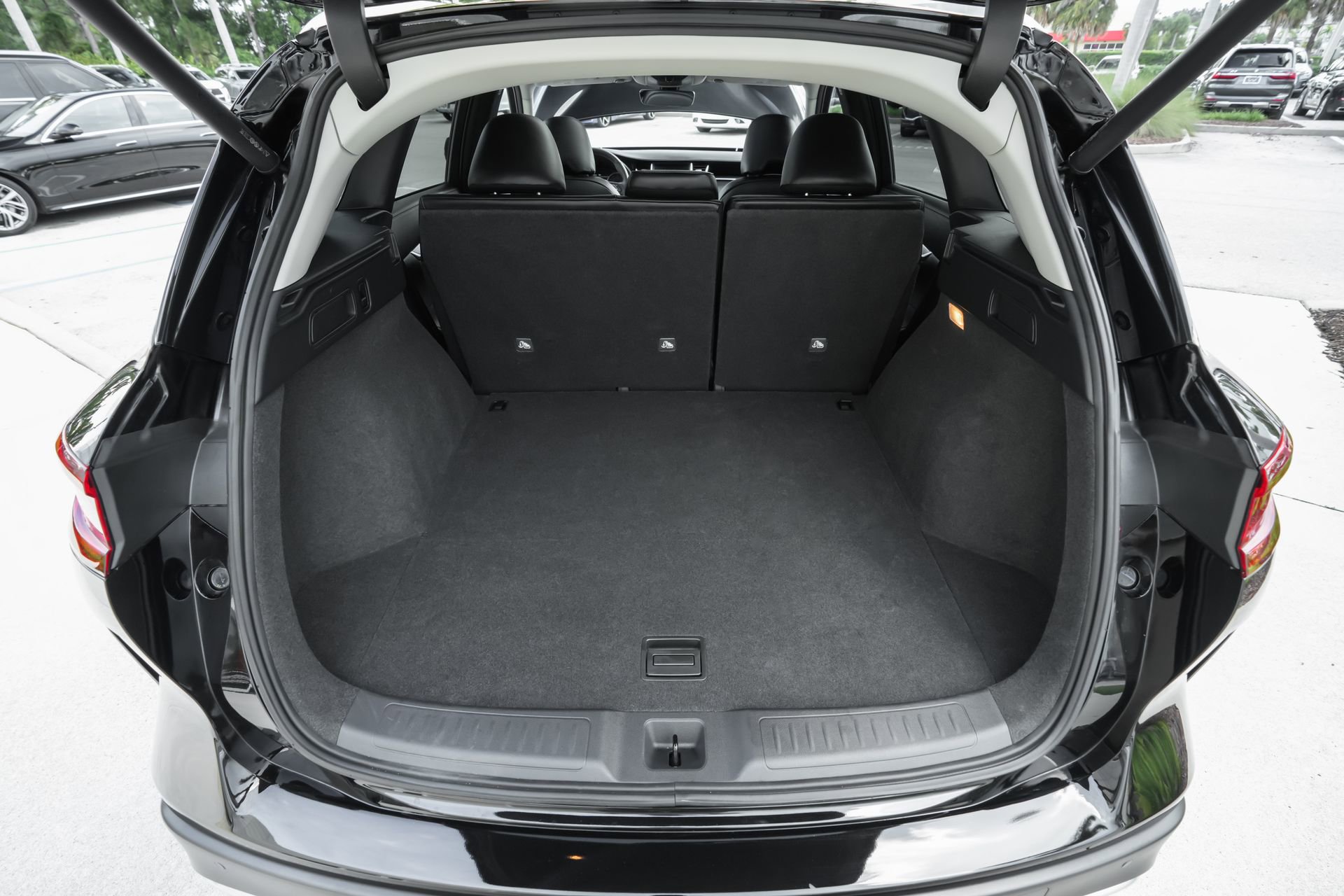 Used 2025 INFINITI QX50 Luxe image 38
