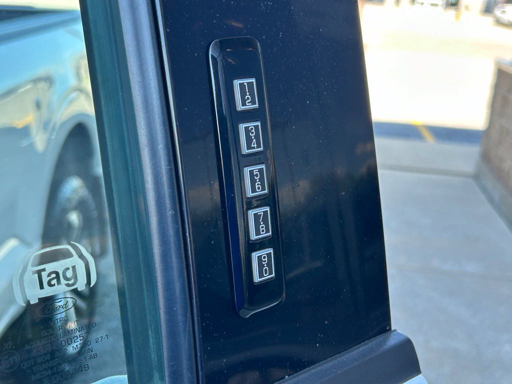Used 2021 Ford F150 Lariat AWD/4WD image 38