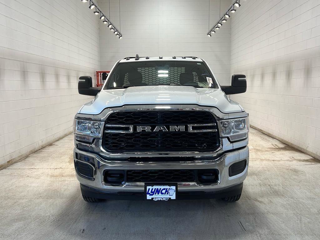 New 2024 RAM 3500 Tradesman image 2
