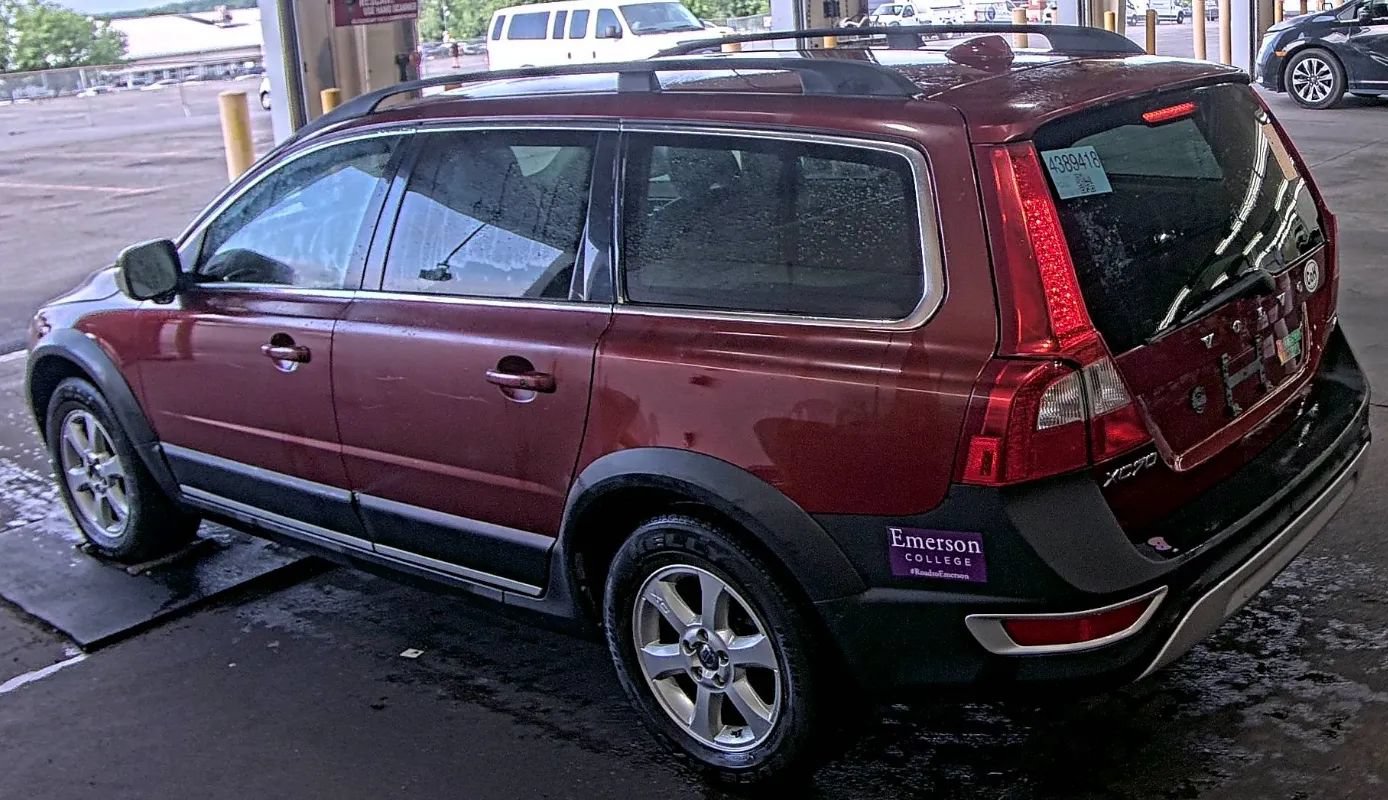 Used 2013 Volvo XC70 3.2 AWD/4WD image 3