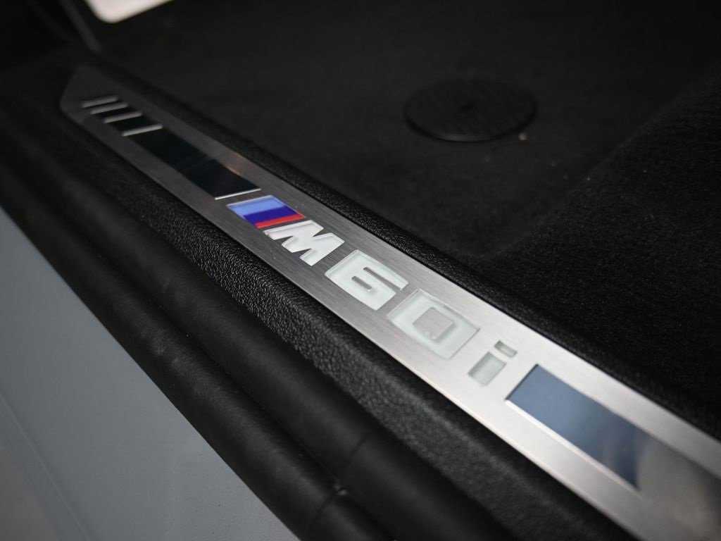 New 2026 BMW X7 M60i w/ Executive Package image 22