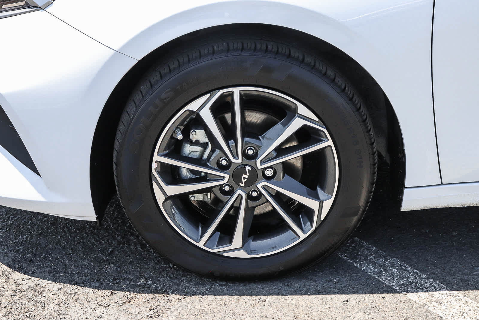Used 2023 Kia Forte LXS w/ LXS Technology Package FWD image 14