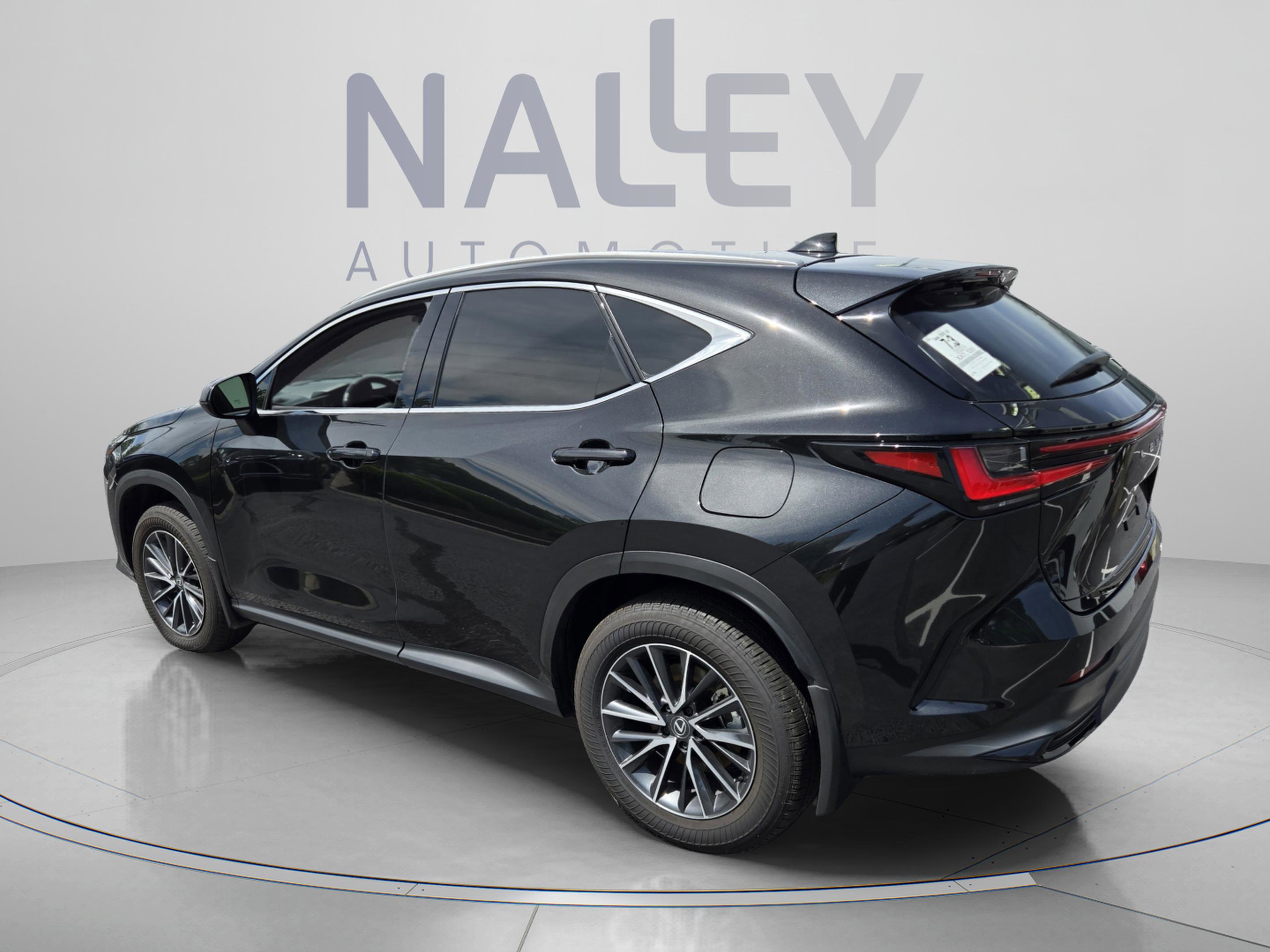 Used 2025 Lexus NX 350h AWD w/ Accessory Package (2T) image 3