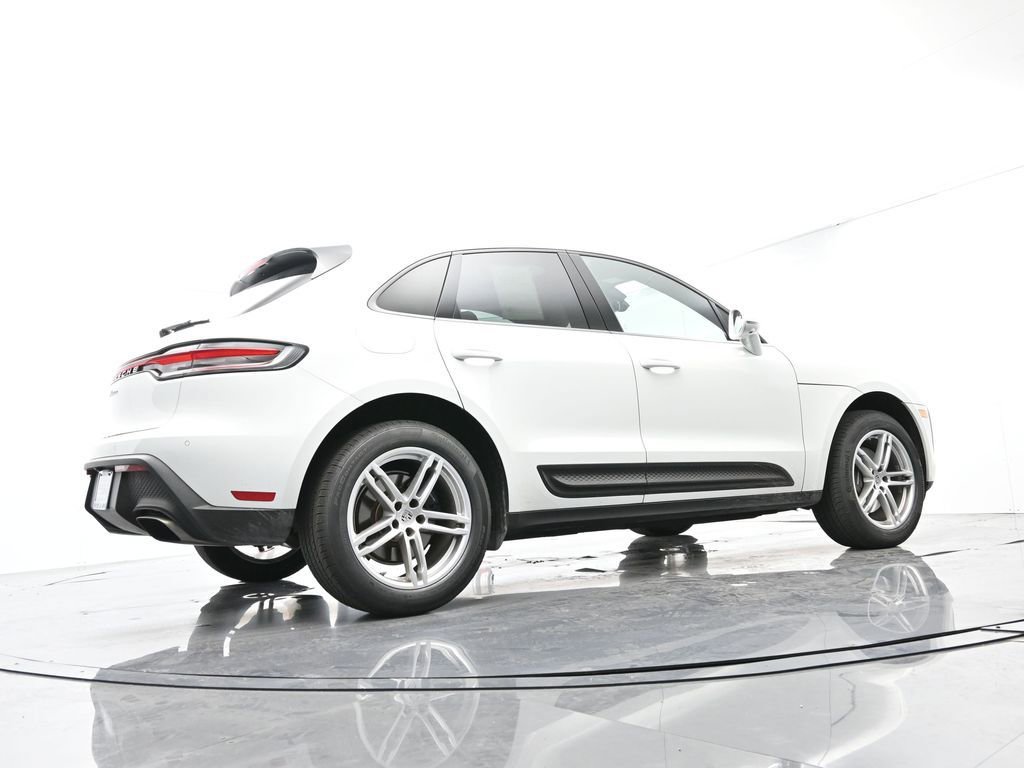 Certified 2023 Porsche Macan AWD/4WD image 51