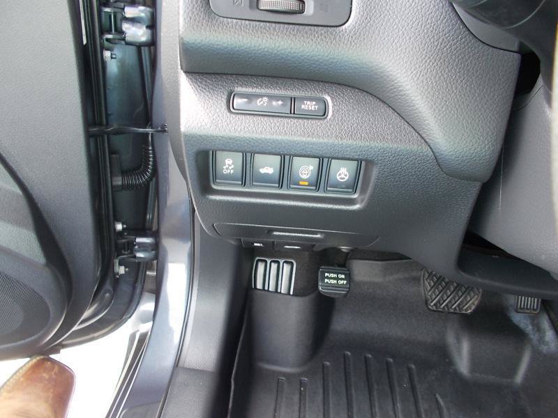 Used 2013 Nissan Altima 3.5 SL w/ Technology Pkg FWD image 29