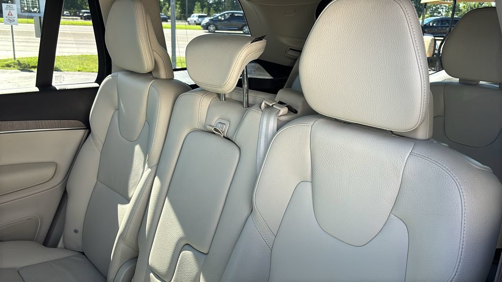 Certified 2023 Volvo XC90 B5 Plus w/ Protection Package Premier AWD/4WD image 26