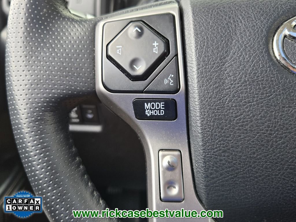 Used 2024 Toyota 4Runner Limited AWD/4WD image 29