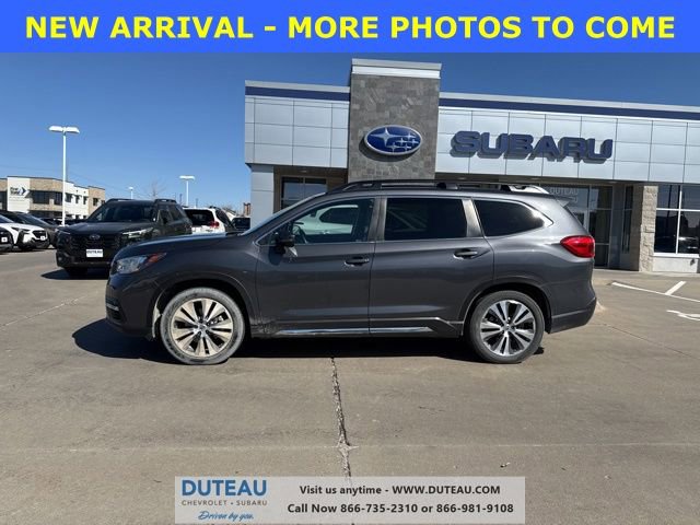 Used 2019 Subaru Ascent Limited w/ Popular Package #3 AWD/4WD image 1