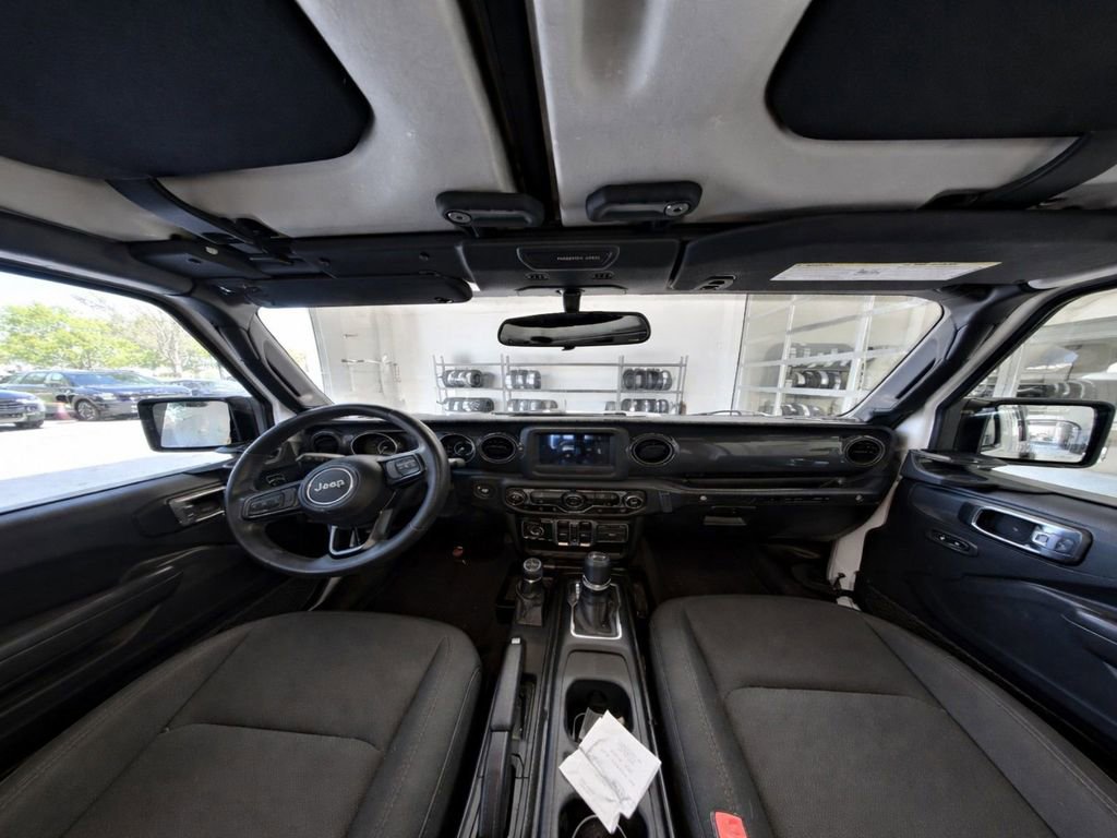 Used 2019 Jeep Wrangler Unlimited Sport image 12