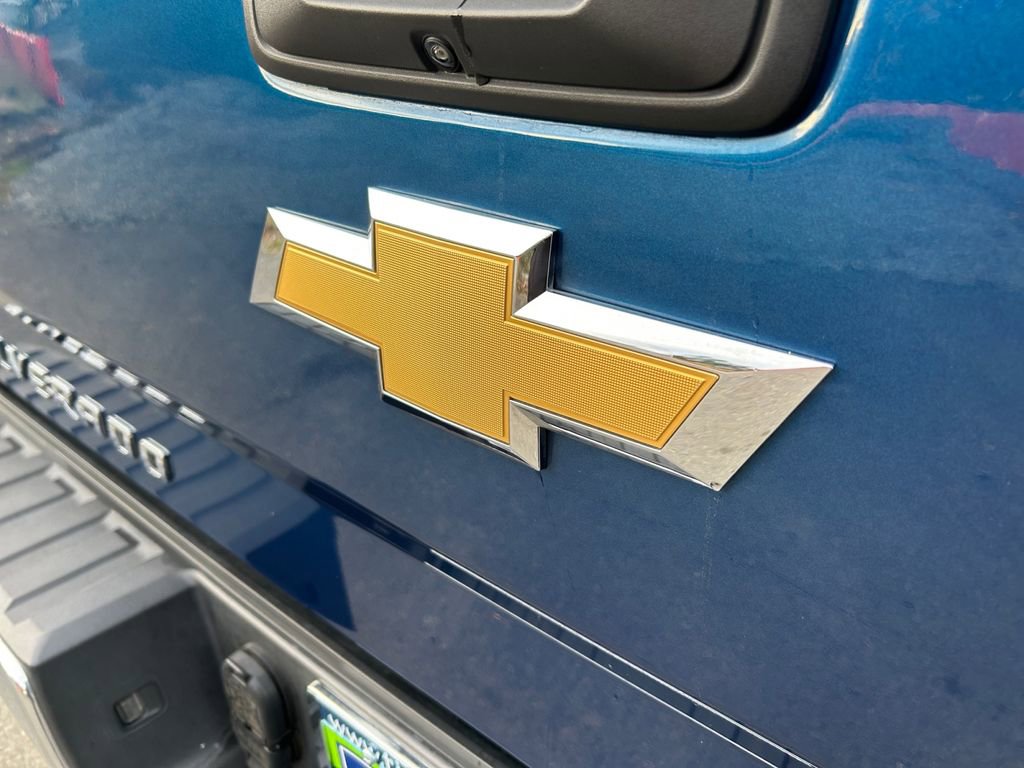 Used 2018 Chevrolet Silverado 1500 LT w/ All Star Edition image 32