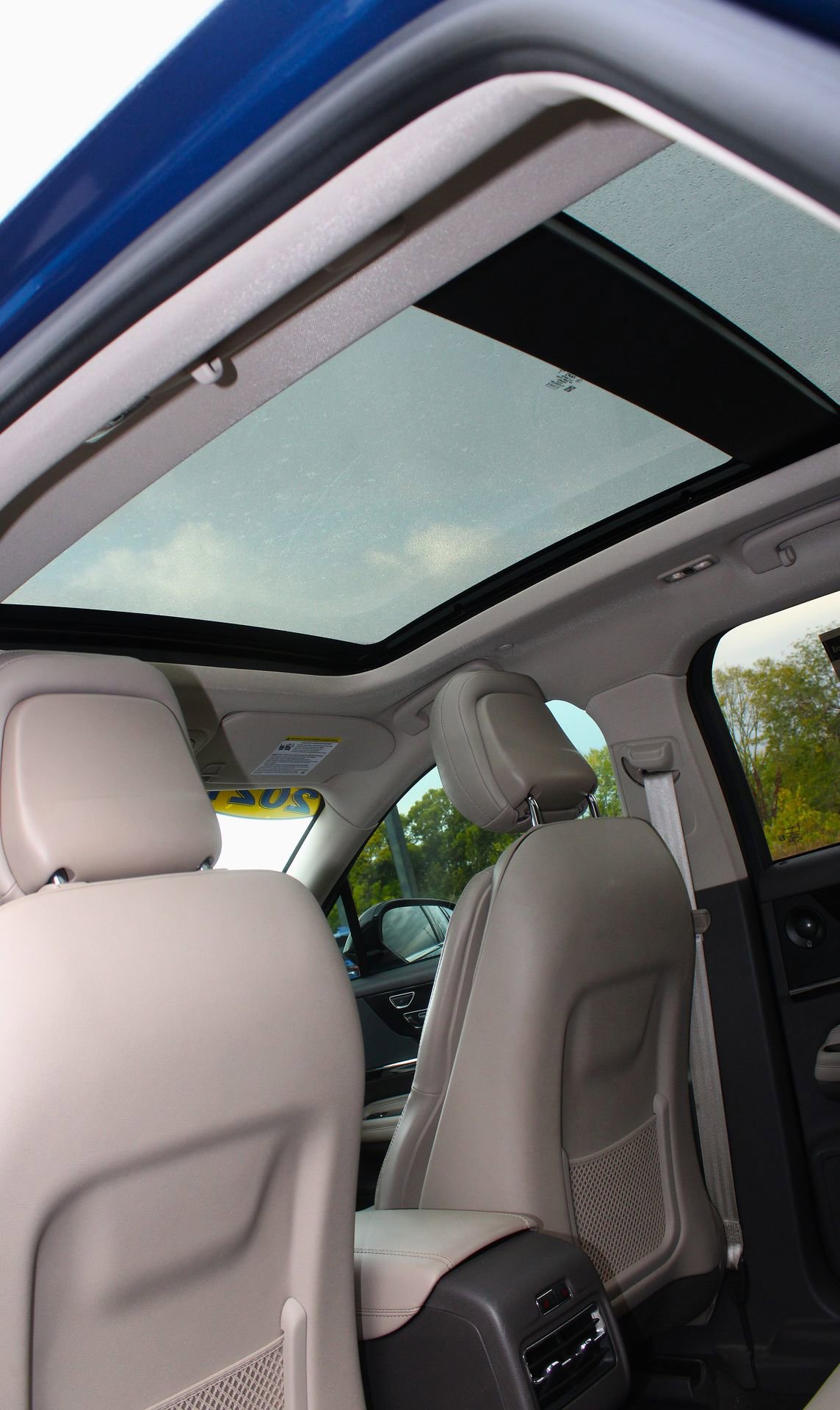 Used 2021 Lincoln Corsair Reserve w/ Equipment Group 201A image 18