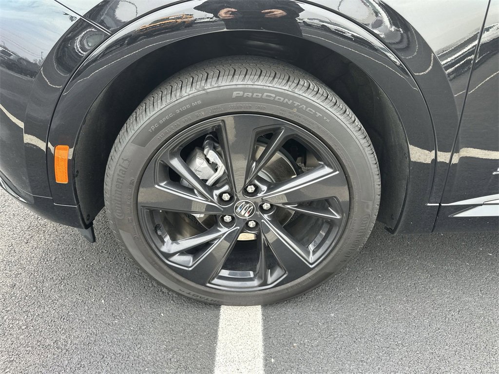 Used 2024 Buick Envision Sport Touring image 10