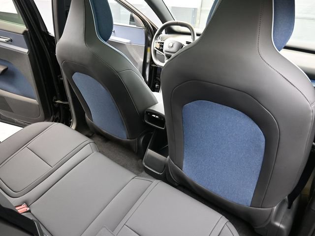 New 2026 Volvo EX30 Plus w/ Protection Package Premier AWD/4WD image 15