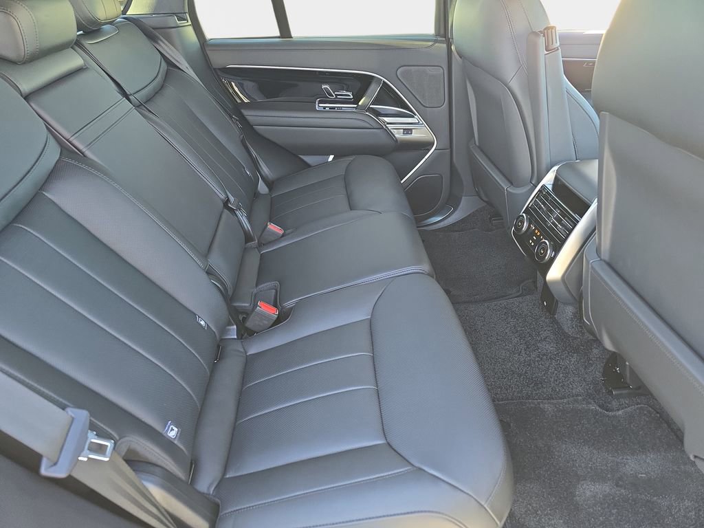 New 2026 Land Rover Range Rover SE image 11