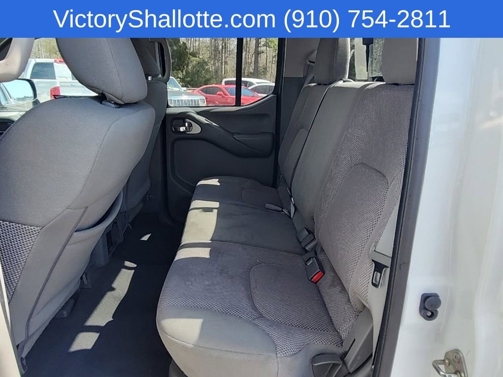 Used 2019 Nissan Frontier SV image 18