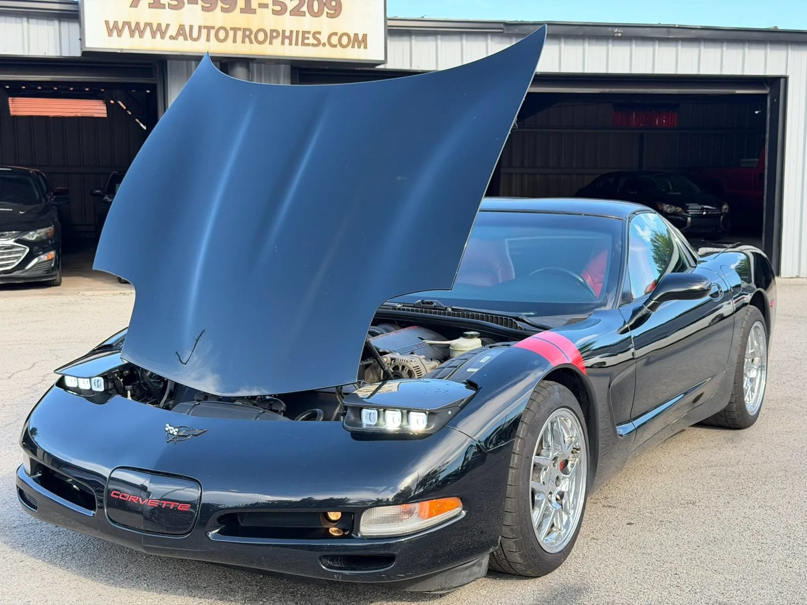 Used 1999 Chevrolet Corvette Coupe w/ Memory Pkg RWD image 21